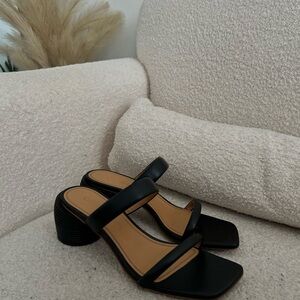 Off-white sandal heel